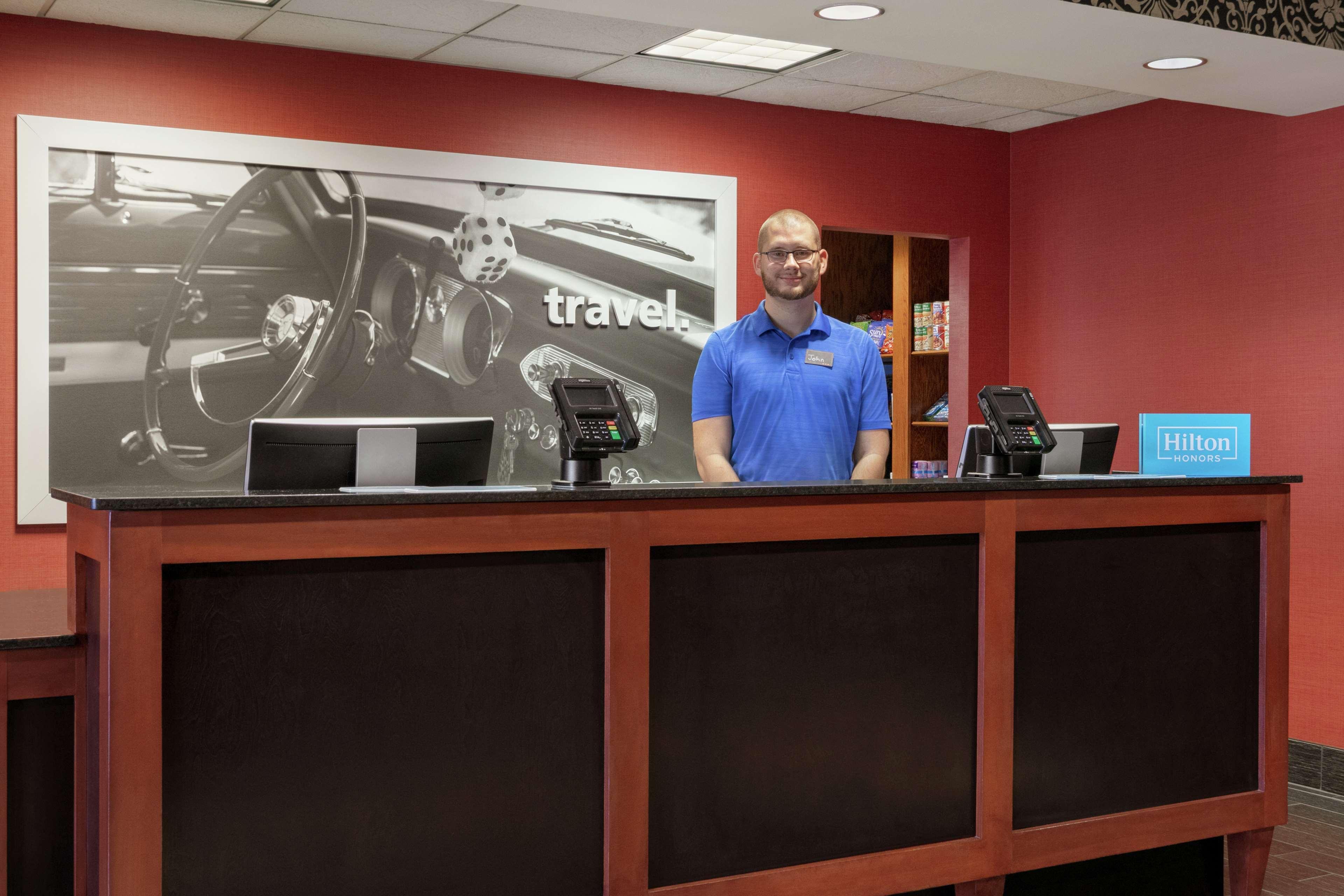 Hampton Inn & Suites Lawton Eksteriør billede