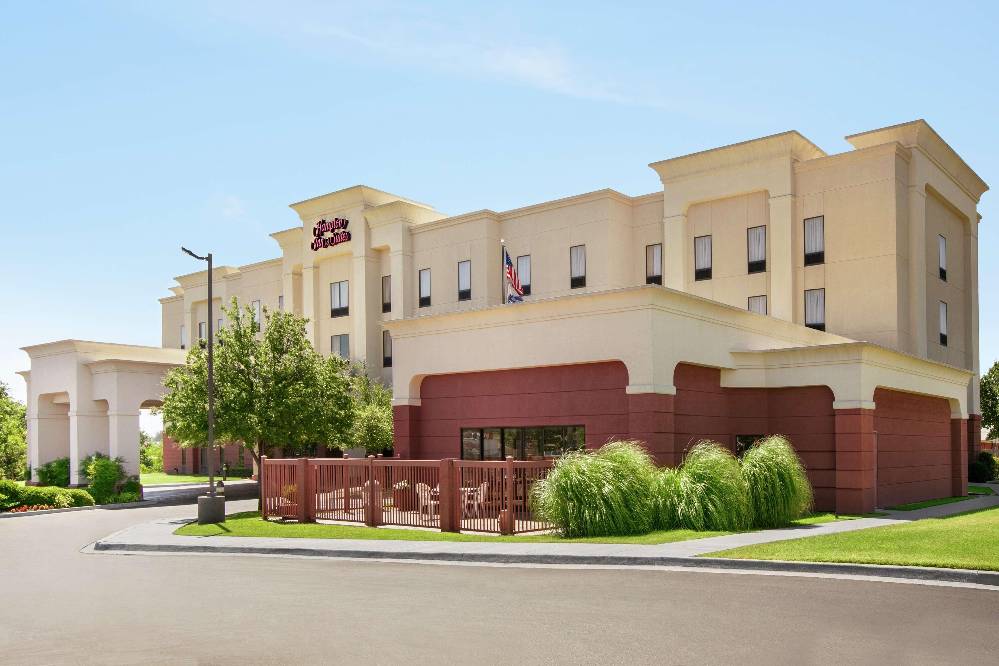 Hampton Inn & Suites Lawton Eksteriør billede