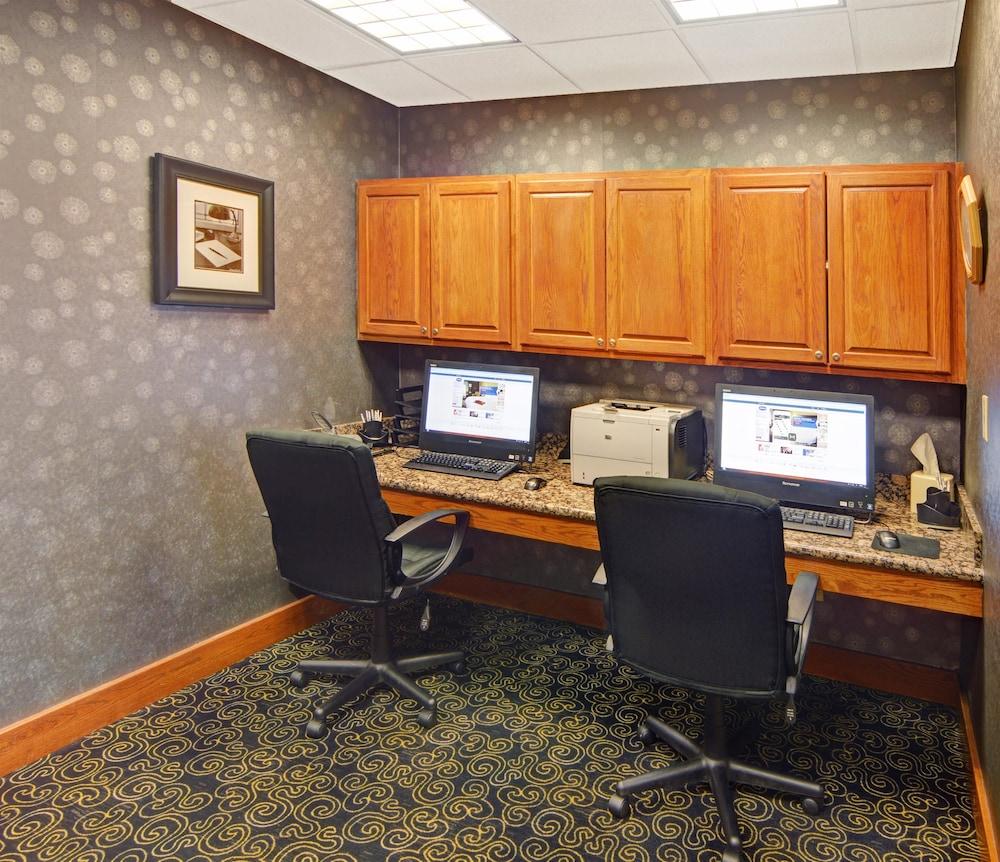 Hampton Inn & Suites Lawton Eksteriør billede