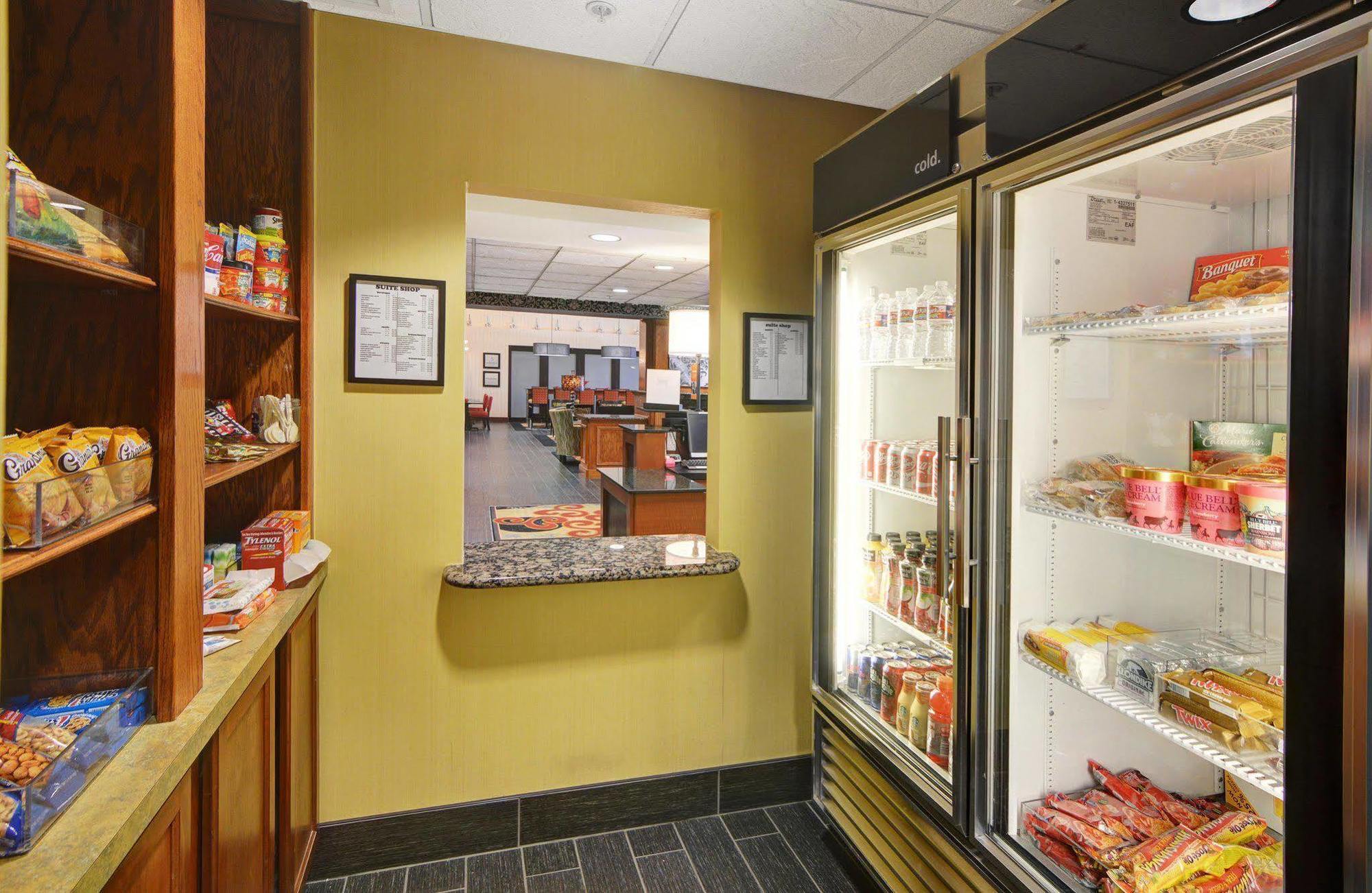Hampton Inn & Suites Lawton Eksteriør billede