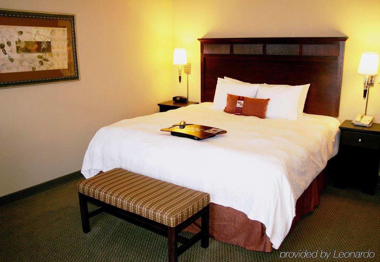 Hampton Inn & Suites Lawton Værelse billede